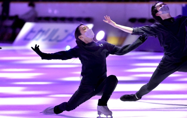 アイスショーの公開リハーサルに参加し、軽やかな滑りを見せた三原舞依＝大阪府門真市（撮影・小林良多）