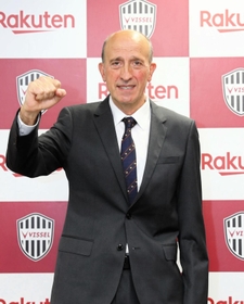 ヴィッセル神戸・ロティーナ監督＝４月８日、ノエビアスタジアム神戸（Ｃ）ＶＩＳＳＥＬ　ＫＯＢＥ