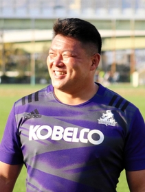 神戸の屋台骨を支えてきたプロップ山下裕＝神鋼灘浜グラウンド