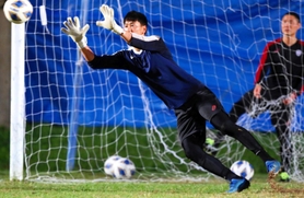 ２度目のＡＣＬで守護神を務める神戸のＧＫ前川＝ブリラムⓒＶＩＳＳＥＬ　ＫＯＢＥ