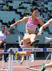 女子４００メートル障害決勝　57秒64で日本人トップの２位に入った宇都宮絵莉