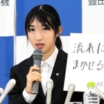 入社会見で意気込みを語る陸上の田中希実＝愛知県刈谷市