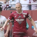 ＡＣＬでＪ組に入っているヴィッセル神戸。イニエスタ（中央）の活躍が期待される＝４月１０日、ノエビアスタジアム神戸