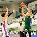 西宮-熊本　第４クオーター、シュートする西宮の今野（１）