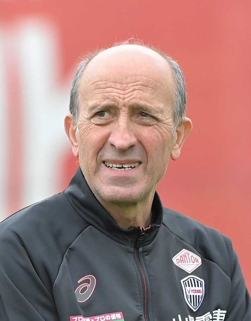 ヴィッセル神戸・ロティーナ監督＝いぶきの森球技場（撮影・高部洋祐）