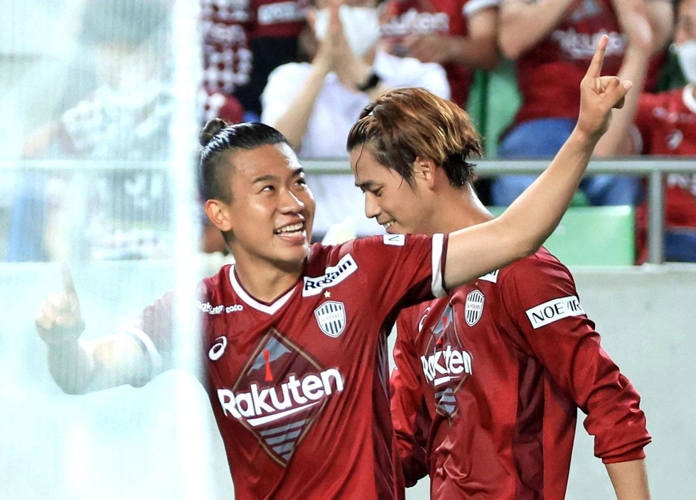 スポーツ ヴィッセル神戸 ３年ぶり天皇杯８強 初瀬が決勝ゴール 柏に２ １ 神戸新聞next