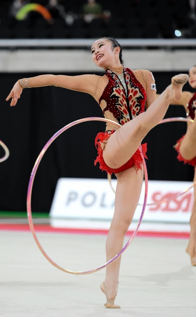 神戸新聞next スポーツ 新体操団体 フェアリー 期待の星 生野風花に代表の自覚 パリのフロアに自分が