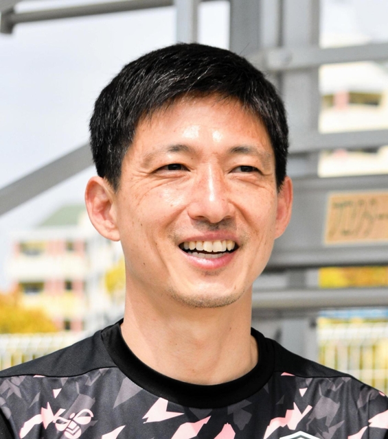 ＩＮＡＣ神戸の朴康造監督