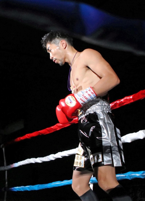 復帰２戦目のリングに上がる山中竜也＝神戸市立中央体育館