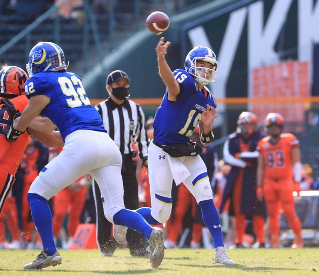 関学大で昨季から主力のＱＢ鎌田陽大。甲子園ボウル５連覇を目指しチームをけん引する＝２０２１年１２月１９日、甲子園球場