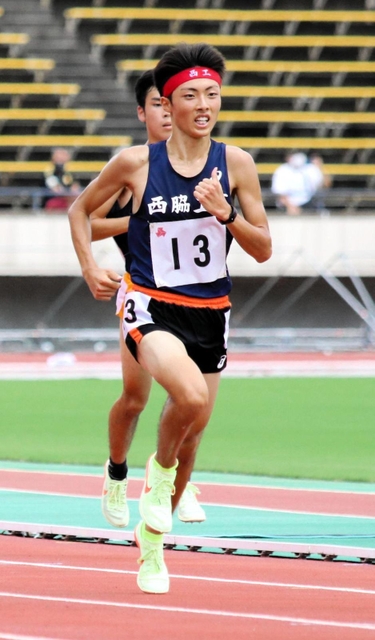 陸上の近畿高校ユース対校 男子共通1600mリレーで社が優勝