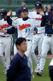 オリックス・バファローズの坂口智隆外野手＝２００４年１１月、ヤフーＢＢスタジアム