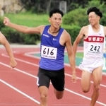男子２００メートル決勝　追い風参考の20秒53で優勝した住友電工の安田圭吾（６１６）