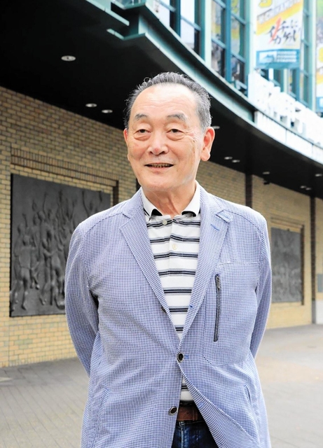 ドラフト指名を受けた長田高時代を振り返る山本堯一さん＝西宮市甲子園町