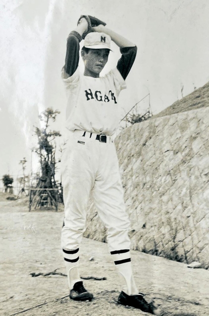 鈴木啓示さんと並び、兵庫県高校球界屈指の好左腕として名をはせた（本人提供）