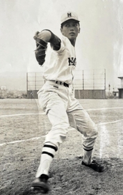 鈴木啓示さんと並び、兵庫県高校球界屈指の好左腕として名をはせた（本人提供）