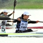 カヌー少年女子スプリント・カヤックシングル決勝　２位に入った岩井瑞希（右）＝栃木市谷中湖特設競技場（撮影・長嶺麻子）