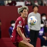 ３大会連続の日本代表入りが期待される大迫勇也＝１２日、ノエビアスタジアム神戸