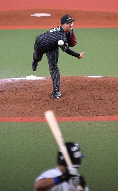 ＪＦＥ西日本-三菱重工Ｗｅｓｔ　ＪＥＦ西日本を完封した三菱重工Ｗｅｓｔの先発竹田＝大阪市西区、京セラドーム大阪（撮影・秋山亮太）