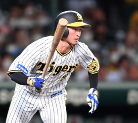 ２年連続でベストナインに選ばれた阪神の近本光司外野手