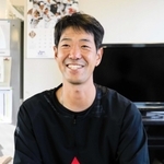 笑顔で現役生活を振り返る三菱重工Ｗｅｓｔの守安玲緒＝明石市二見町、三菱重工Ｗｅｓｔ二見グラウンド