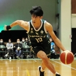 西宮-福岡　第２クオーター、今季初出場の西宮・渡辺がドリブルで攻める