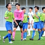 兵庫県予選の決勝を制して初出場を決めた芦屋学園の選手たち＝６日、ノエビアスタジアム神戸