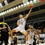 香川-西宮　第３クオーター、シュートする西宮の川島（１２）＝（Ｃ）B.LEAGUE