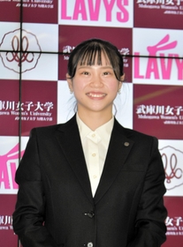 杉原愛子さん