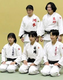 全国高校選手権女子に兵庫代表として出場する選手たち