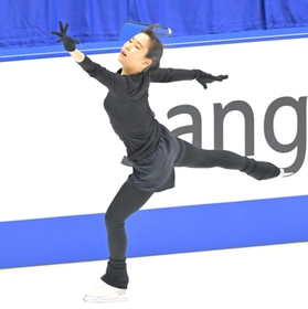 本番に向け調整する三原舞依＝東和薬品ラクタブドーム