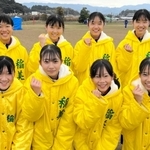 全国２連覇に向けて意気上がる女子・稲美の選手たち＝奈良県橿原市