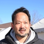 全国中学校駅伝で優勝した稲美の石井洋之監督＝滋賀県希望が丘文化公園（撮影・坂井萌香）