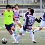 部活を引退した県内の中学３年生を集めた県中体連の練習会＝三木市、みきぼうパークひょうご