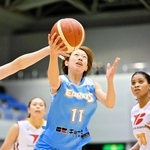 姫路-トヨタ紡織　後半、シュートを放つ姫路の山口（姫路提供）