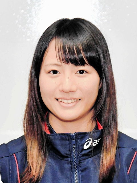 八木かなえ