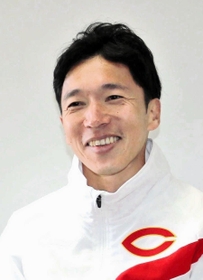 2016年に母校中央大の監督に就き、古豪を復活に導いた兵庫県神河町出身の藤原正和監督＝2017年2月、姫路市内