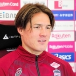 オンライン取材で開幕戦勝利を誓う神戸のＤＦ酒井＝神戸市西区、いぶきの森球技場ⓒＶＩＳＳＥＬ　ＫＯＢＥ