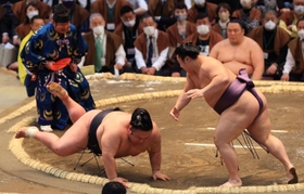 〇…翔猿（はたきこみ）貴景勝…●＝大阪市浪速区、エディオンアリーナ大阪