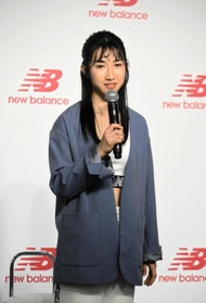 会見で今後の目標を語る田中希実＝３日午前、東京都千代田区神田神保町１