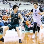 西宮-Ａ千葉　第４クオーター、攻める西宮の綱井（Ｃ）B.LEAGUE