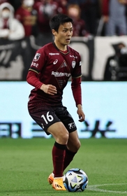 豊富な運動量で貢献を誓う神戸の斉藤＝４月22日、ノエビアスタジアム神戸