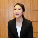 現役生活を笑顔で振り返る村元哉中＝東京都内