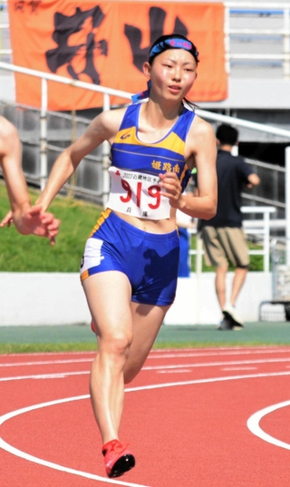 女子２００メートル決勝　２４秒８６で３位に入った姫路南の安藤雅姫