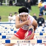 男子１１０メートル障害決勝　１４秒２７で優勝した社の蓮香颯