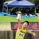 男子共通砲丸投げ決勝　１３メートル２１で優勝した飾磨東の楢崎蓮