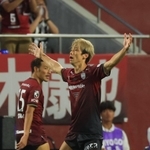 神戸-川崎　後半、同点弾を決めて喜ぶ神戸・大迫＝ノエビアスタジアム神戸（撮影・鈴木雅之）