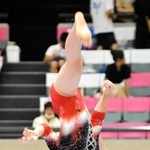 体操女子団体　優勝した加古川体操クラブの中島和奏。個人でも平均台で２位に入った＝姫路市ヴィクトリーナ・ウインク体育館