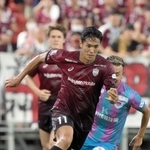 今季８ゴール９アシストで首位の神戸を引っ張る武藤＝７月16日、ノエビアスタジアム神戸 