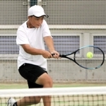 テニス女子シングルス決勝　病を乗り越えて近畿２位まで躍進した陵南の上田＝和歌山市立つつじが丘テニスコート